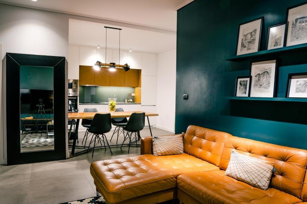 Novi'S Luxury Apartment 1 Gjirokastër Esterno foto
