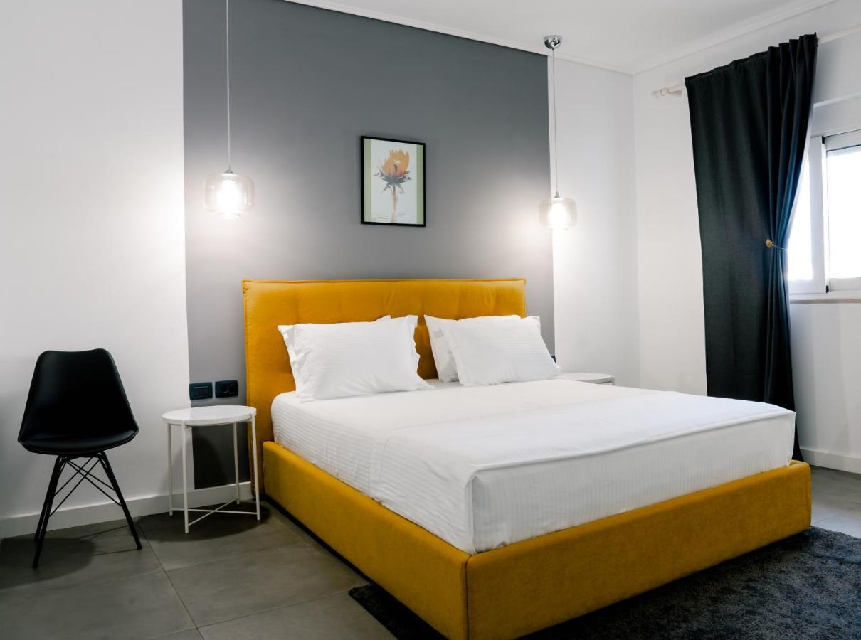 Novi'S Luxury Apartment 1 Gjirokastër Esterno foto