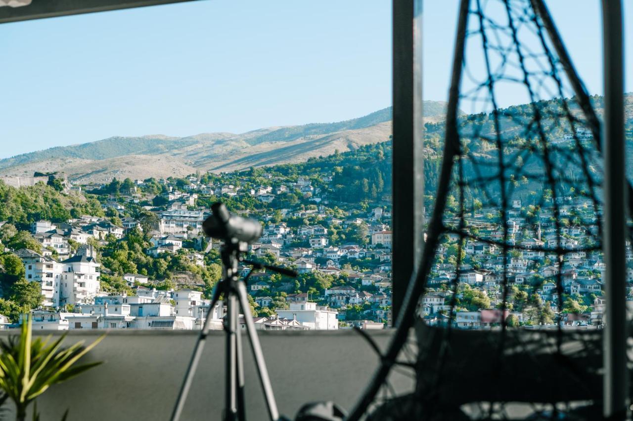 Novi'S Luxury Apartment 1 Gjirokastër Esterno foto